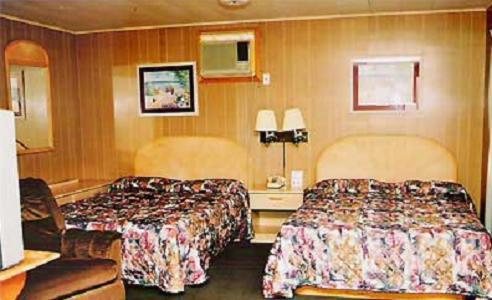 Magic Sun Tan Motel Fulton Room photo