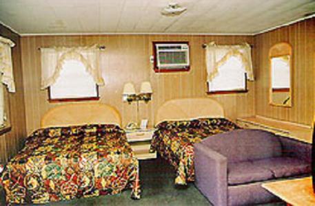 Magic Sun Tan Motel Fulton Room photo